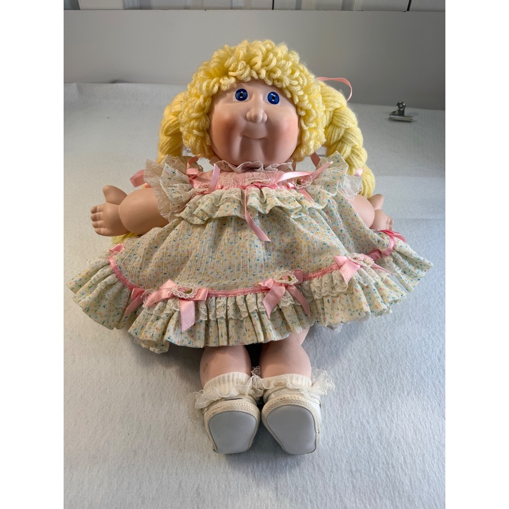 1985 Cabbage Patch Kids Xavier Roberts Porcelain Face Doll Blonde Yarn Hair